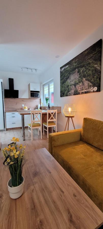 Kolorowe Cieplice - Apartamenty Z Widokiem Na Karkonosze Jelenia Gora Dış mekan fotoğraf